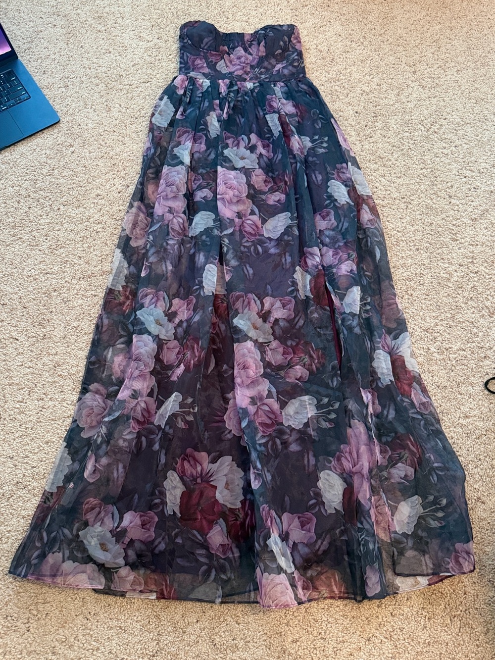 LULUS DRESS! - Picture 2 of 3